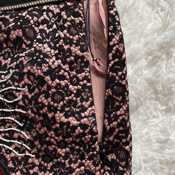 Gucci Tiger Embellished Viscose & Lace Skirt - Picture 5 of 10